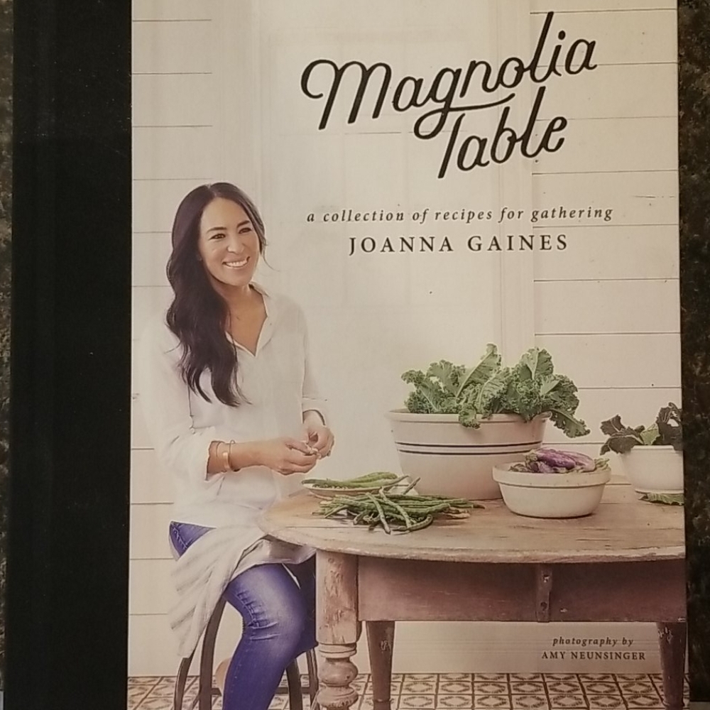 Magnolia table